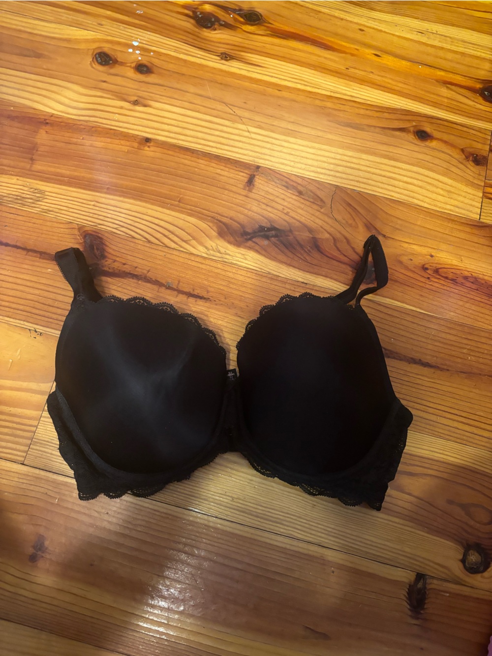 Victoria’s Secret Black Lace-Trim T-Shirt Bra - Women Intimates